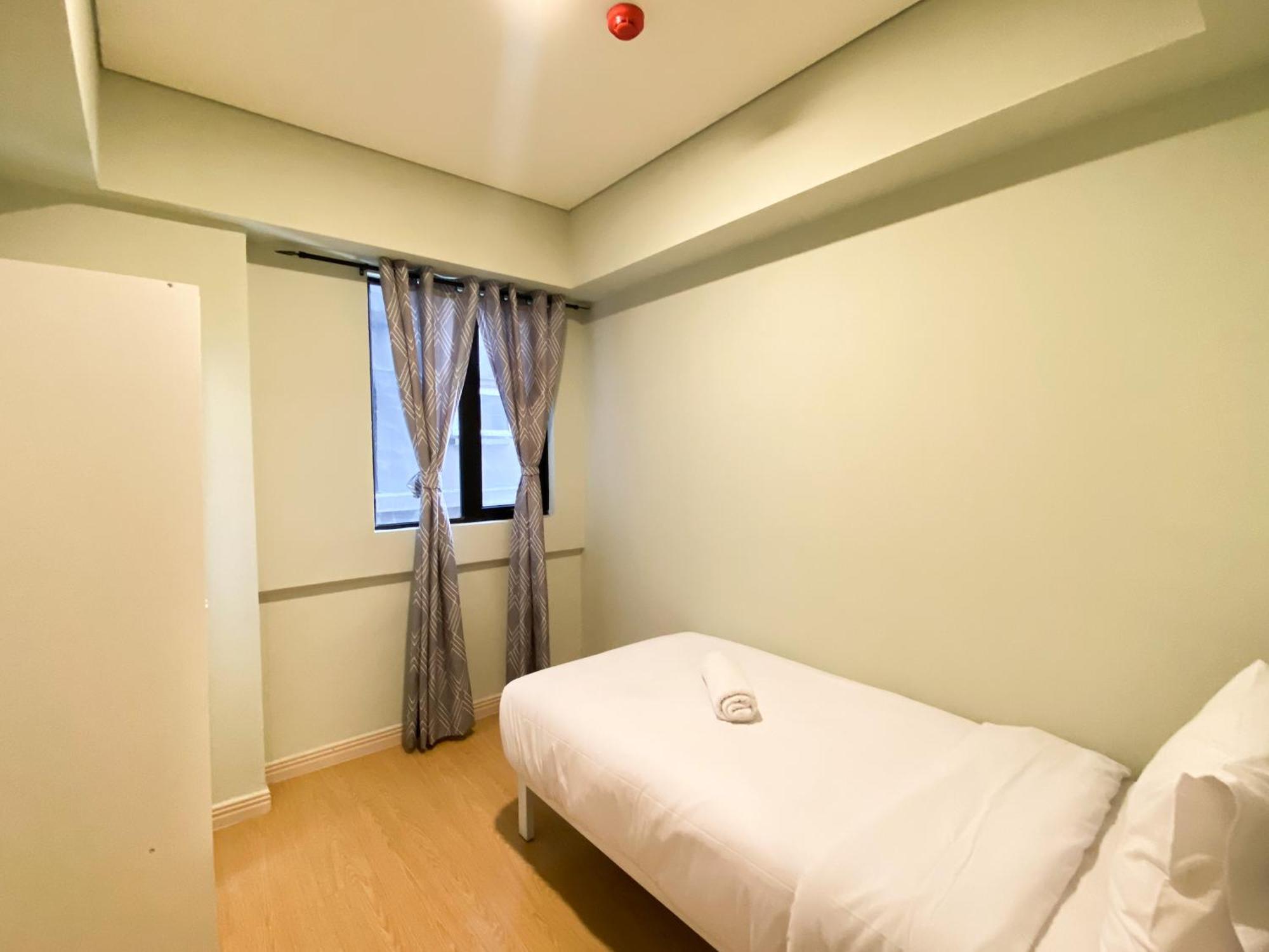 Comfort Stay And Simply 2Br At Meikarta Apartment By Travelio Cikarang Kültér fotó